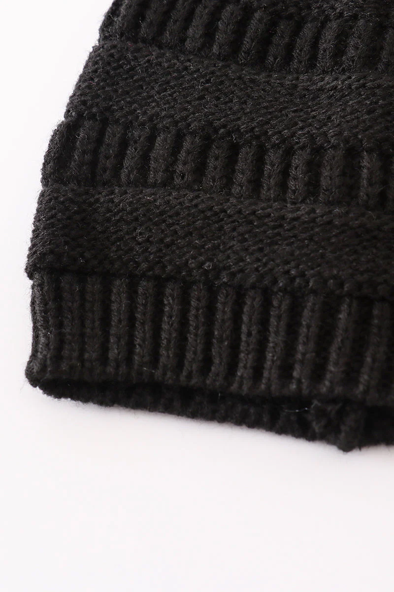 Black pompom cable beanie hat - Image 4