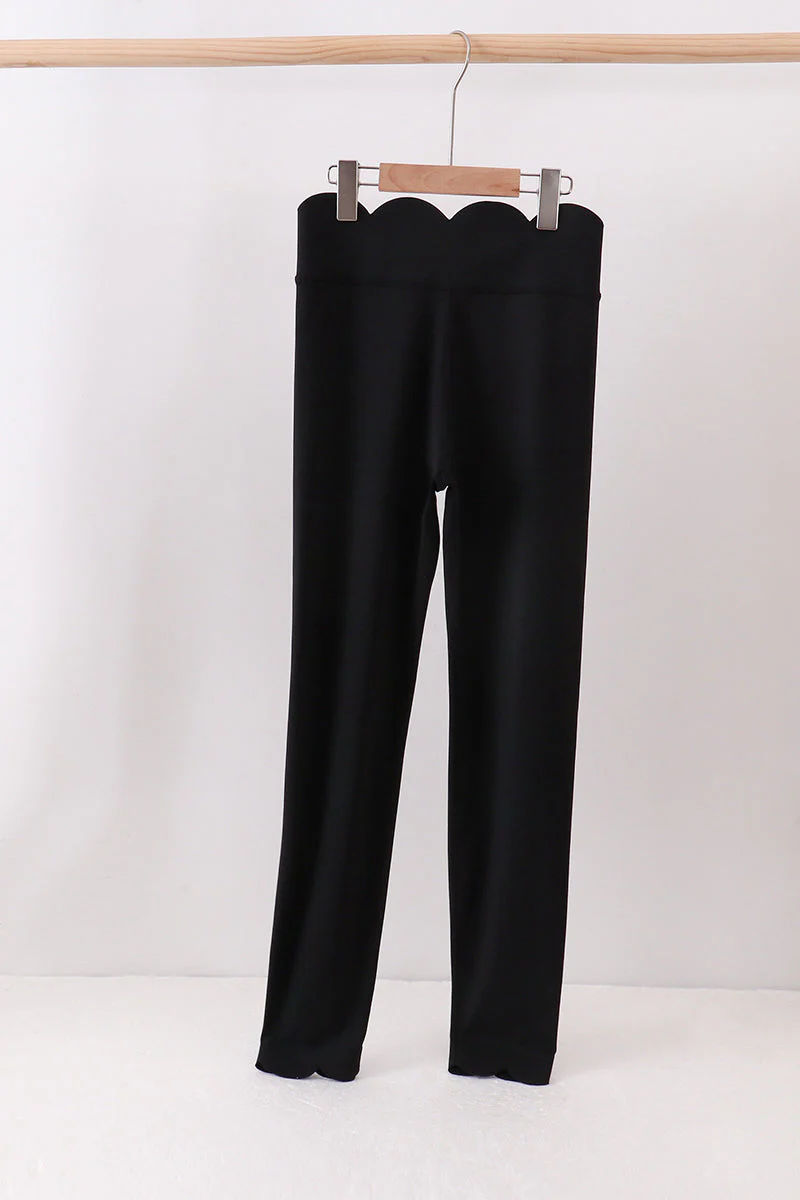 Black Scalloped Mom Yoga Active Leggings