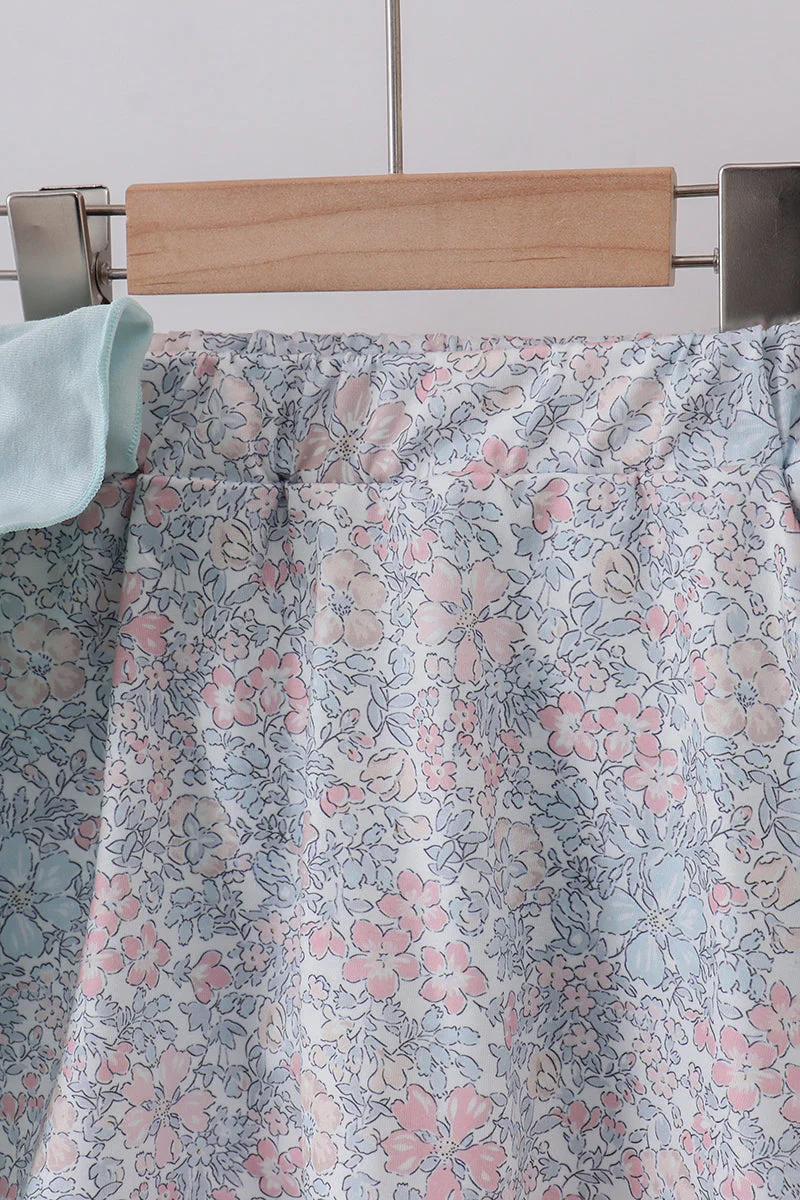 Blue floral bunny applique ruffle skorts set - Image 3