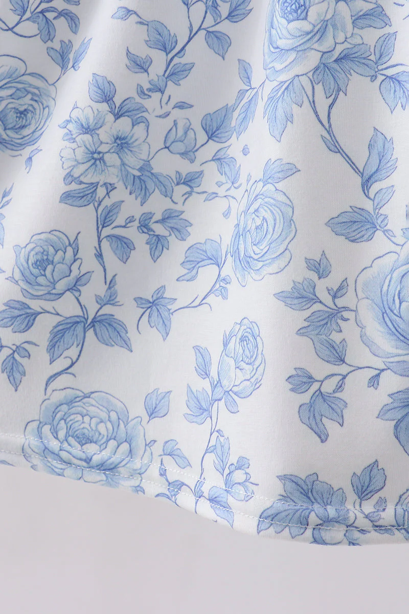 Blue rose smocked dress - Image 4