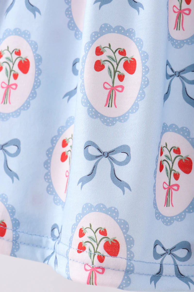 Blue strawberry bow ruffle shorts set - Image 4