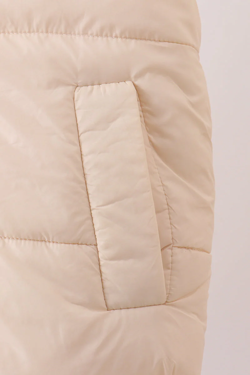 Cream mom&me puffer vest - Image 4