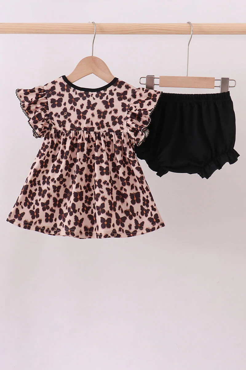Leopard butterfly smocked ruffle bloomer set - Image 5