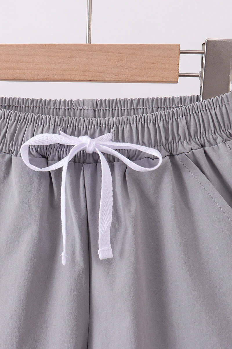Light grey pocket performance shorts - Image 2
