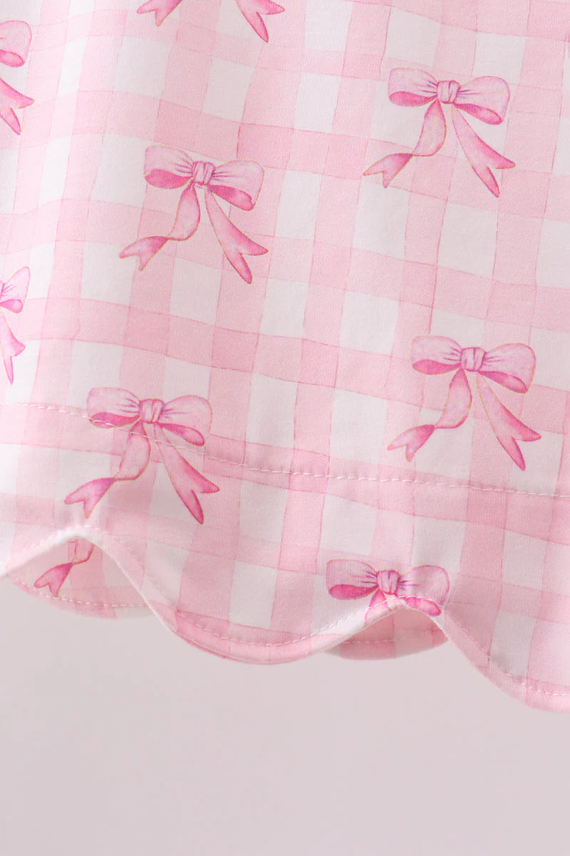 Pink bow print scalloped ruffle shorts set - Image 4