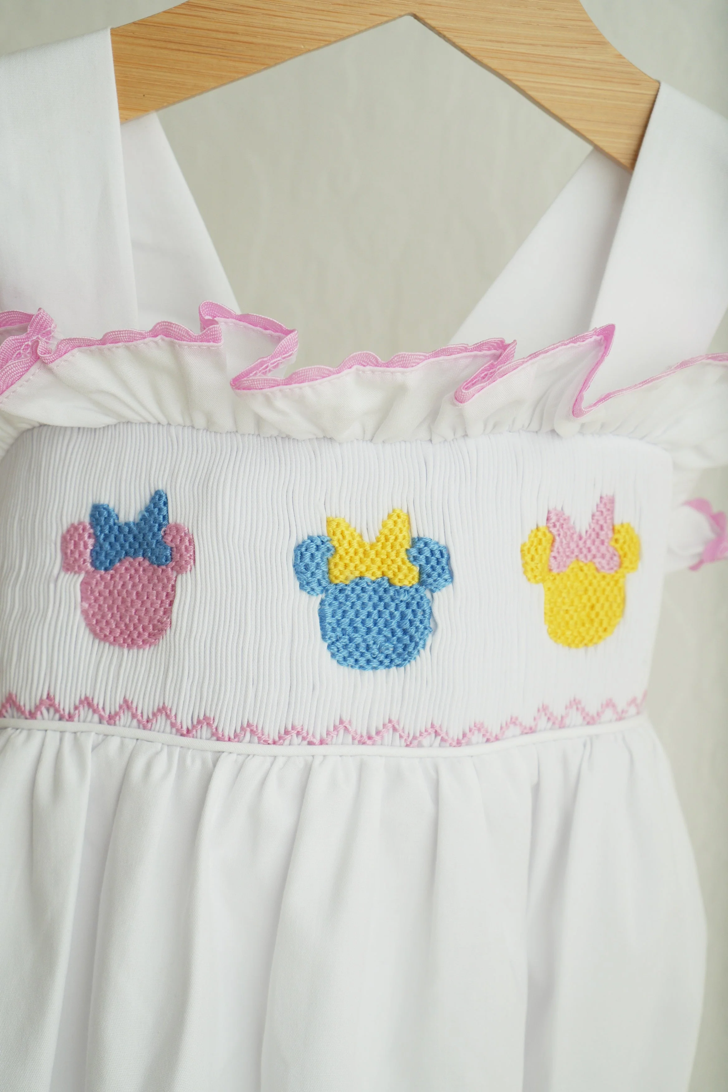 White character ruffle bubble - Image 2
