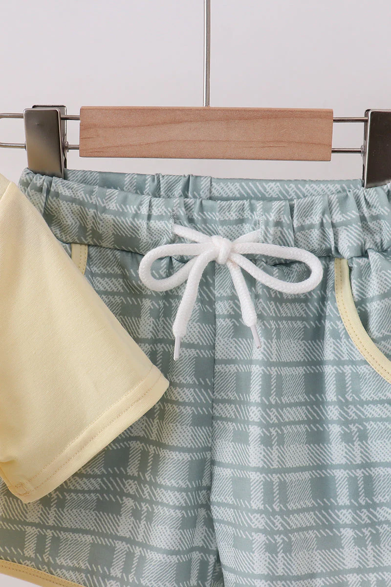 Yellow bunny applique plaid shorts set - Image 2
